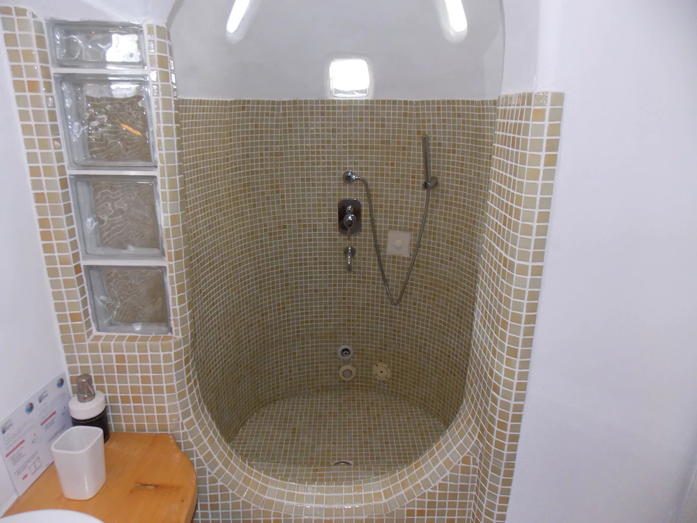 Studios & Suites Rania