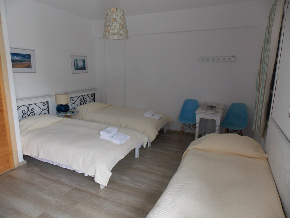 Studios & Suites Rania