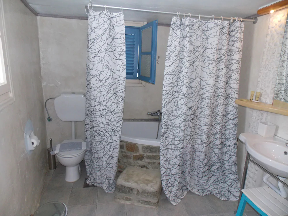 Studios & Suites Rania