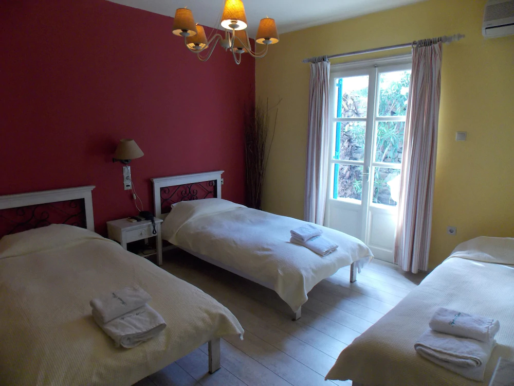Studios & Suites Rania