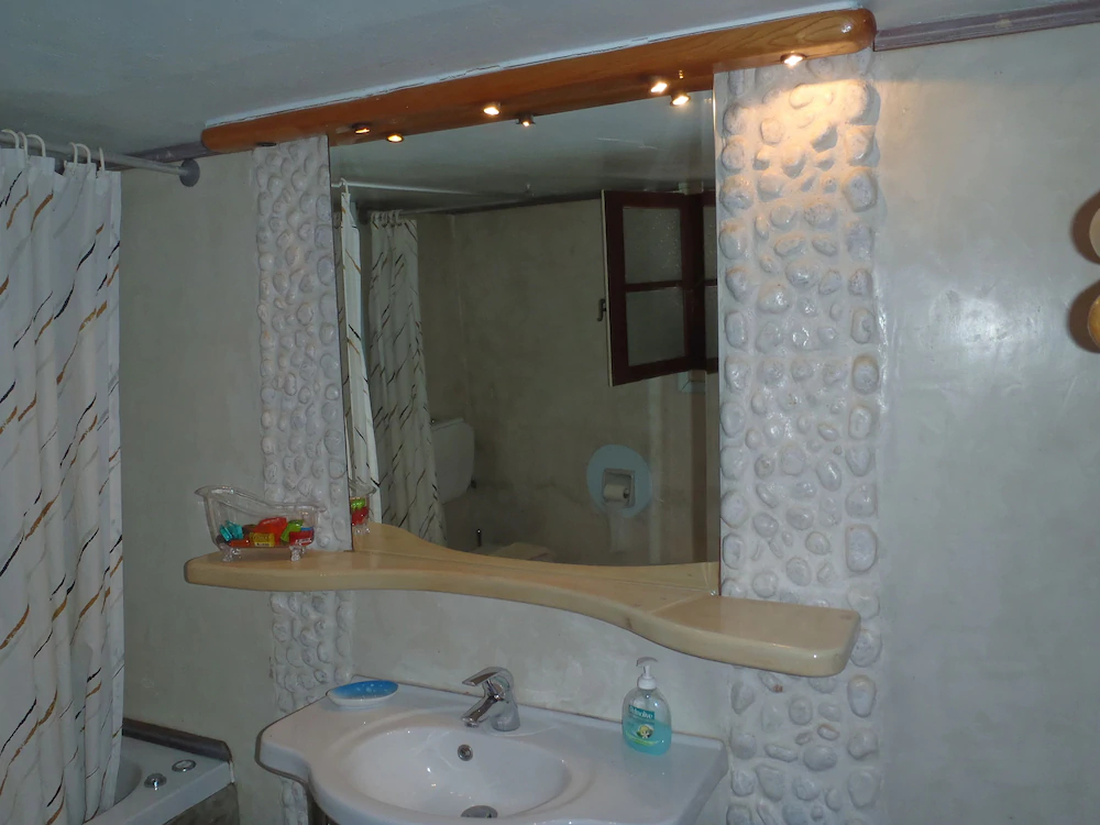Studios & Suites Rania