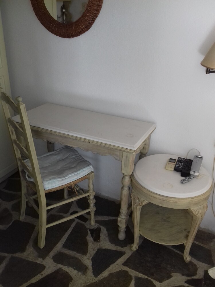 Studios & Suites Rania