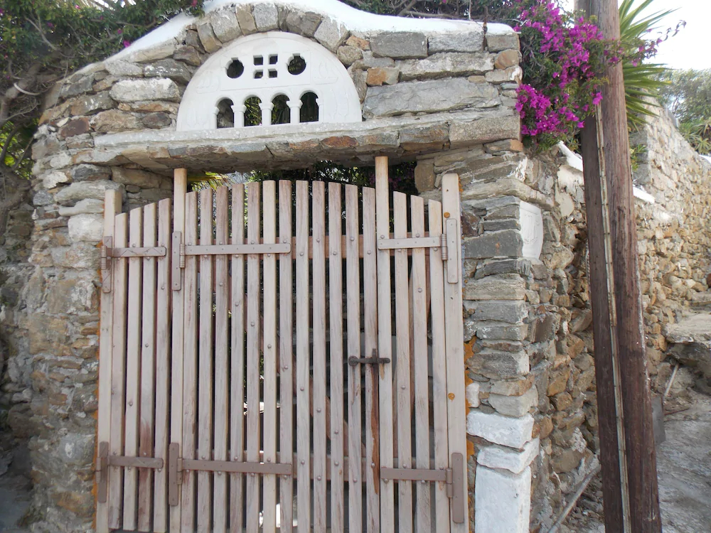 Studios & Suites Rania