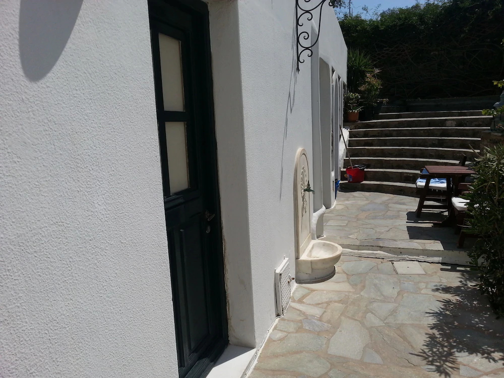 Studios & Suites Rania