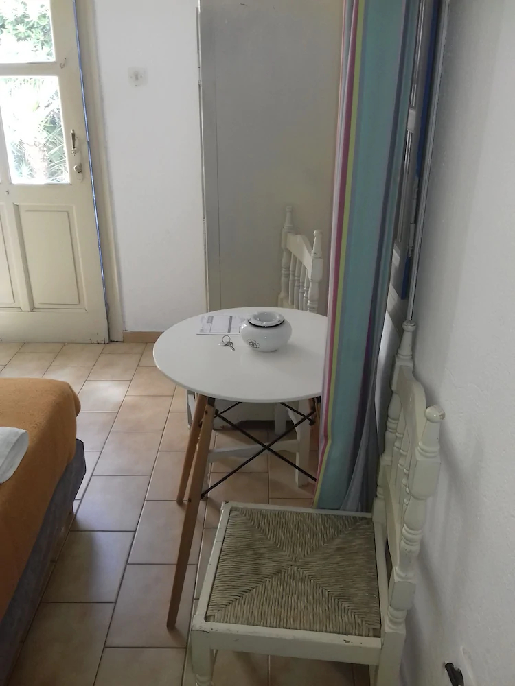 Studios & Suites Rania