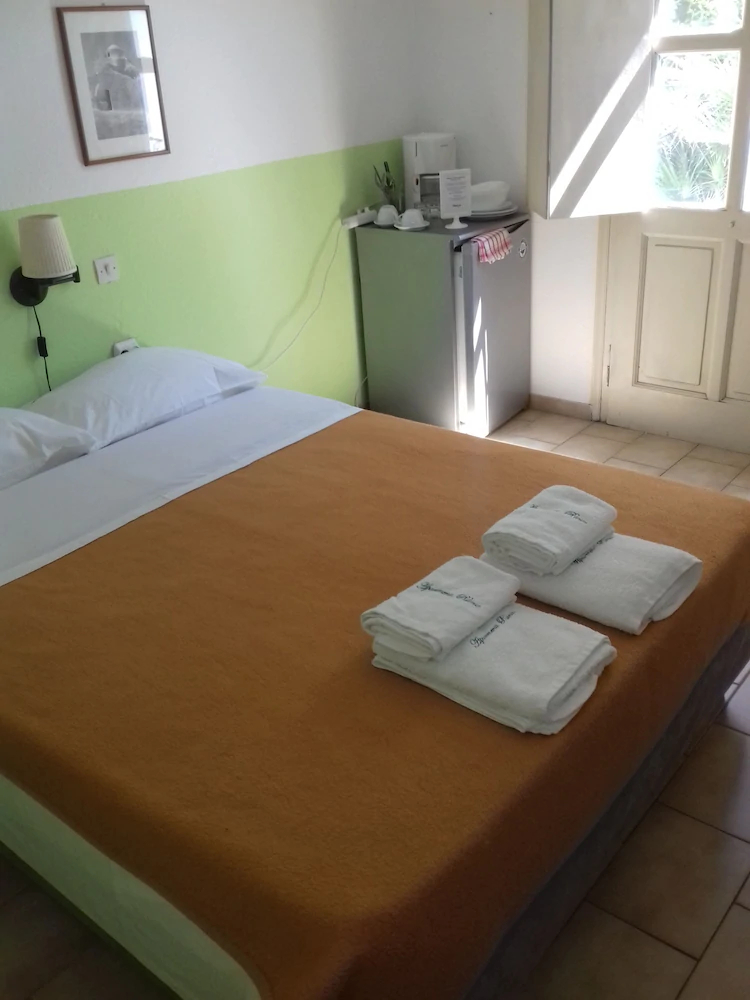 Studios & Suites Rania