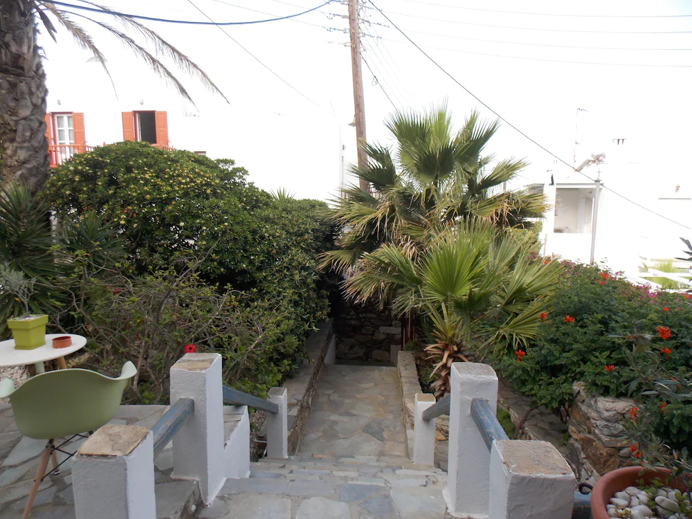 Studios & Suites Rania