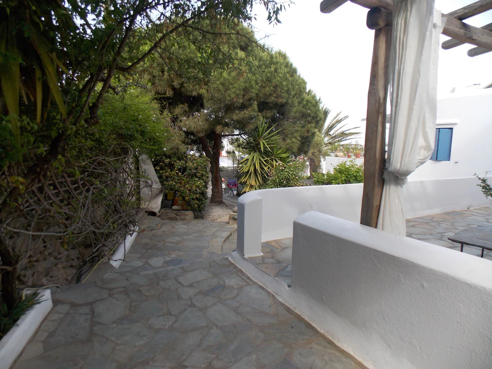 Studios & Suites Rania