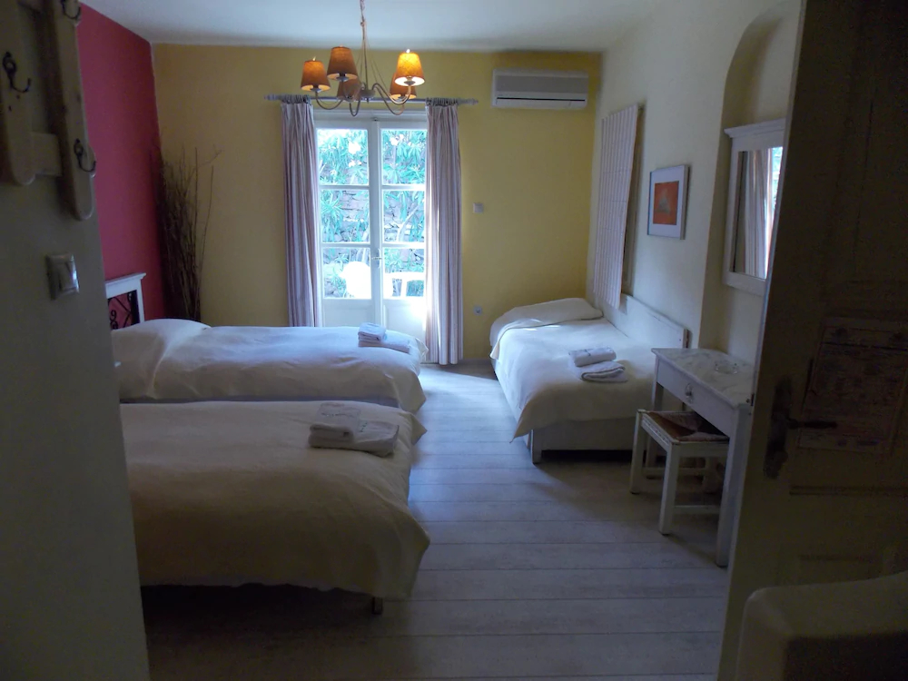 Studios & Suites Rania