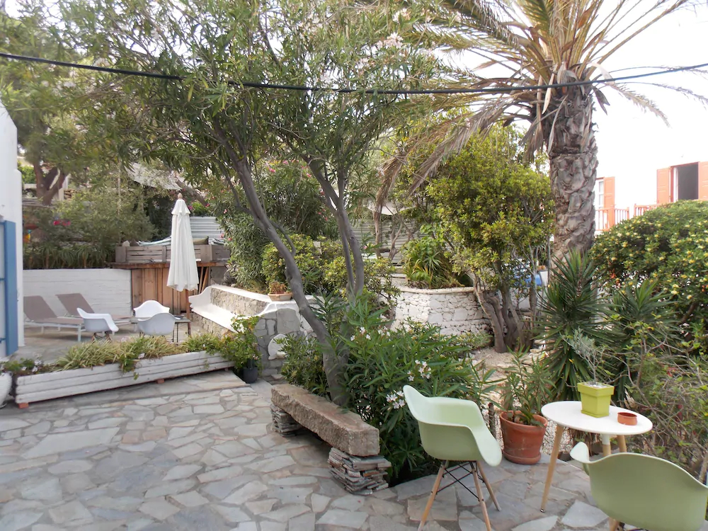 Studios & Suites Rania