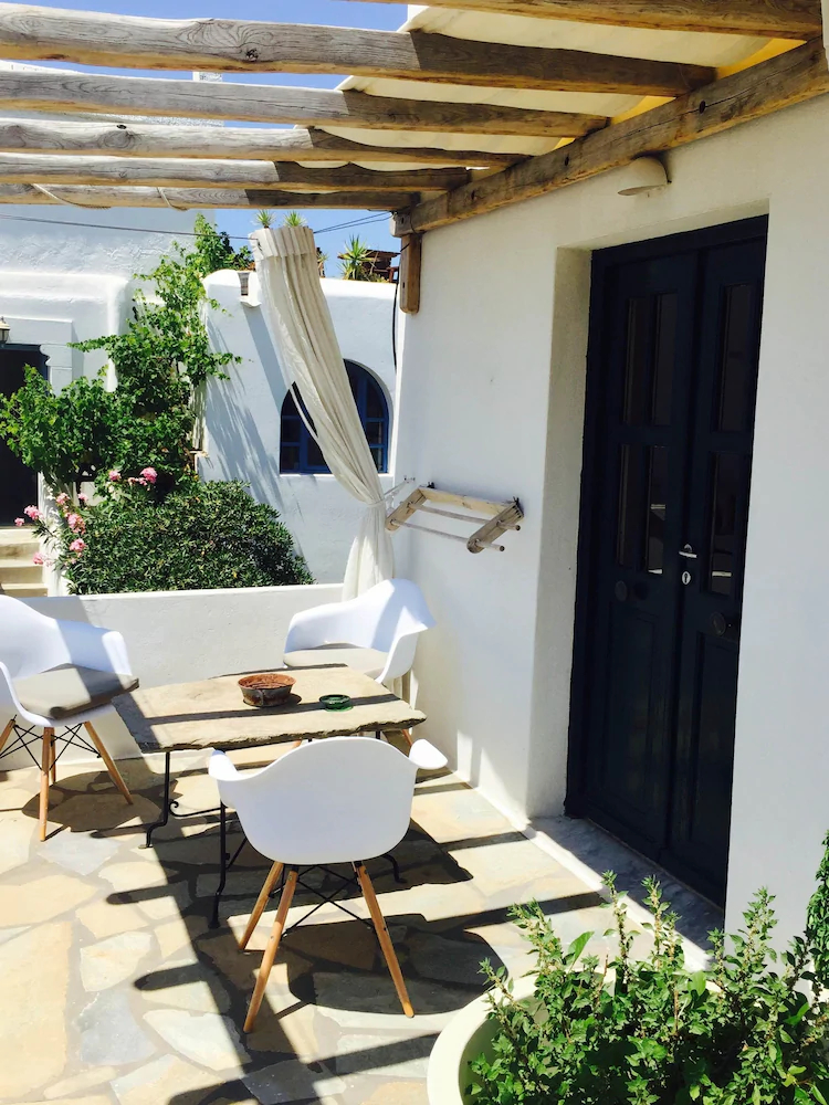 Studios & Suites Rania