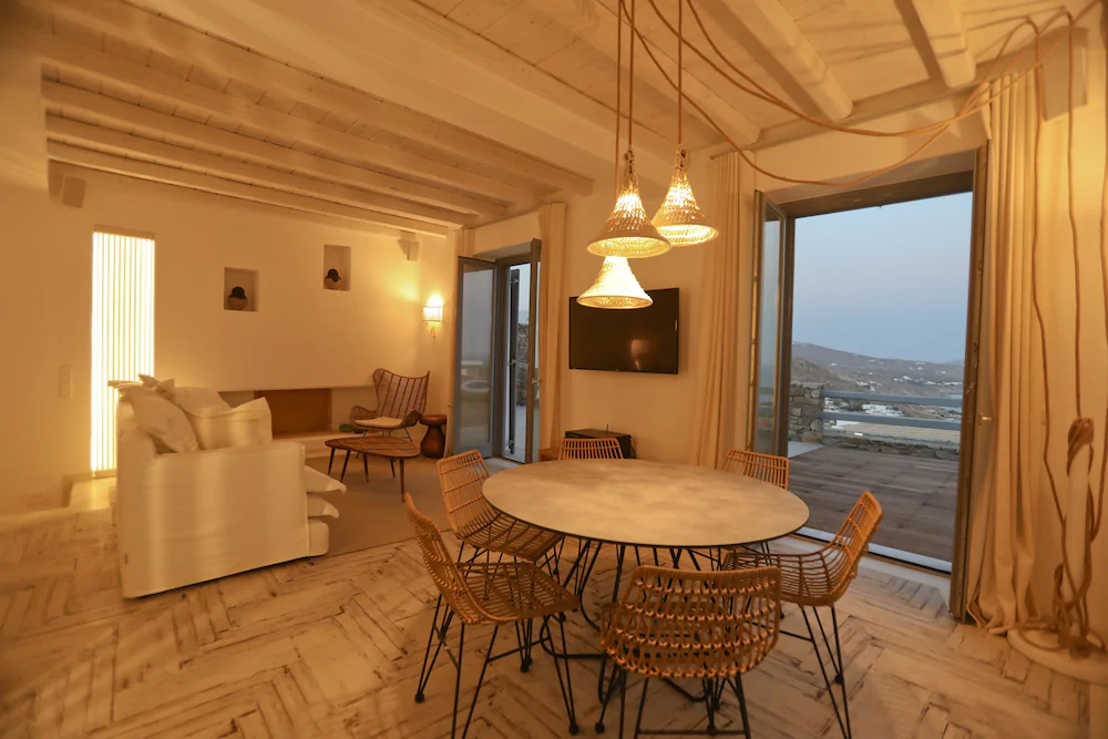 Villa Moonflower
