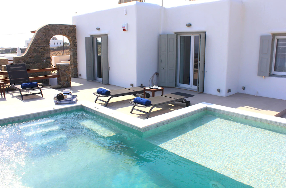 Villa Ortus White