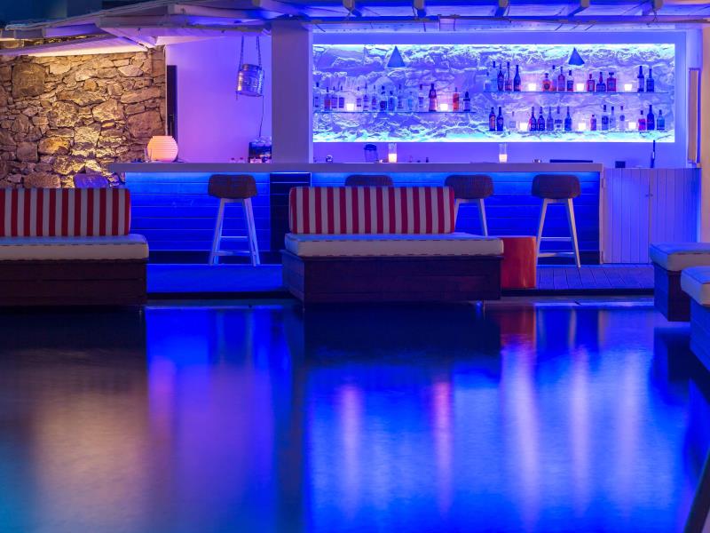 Archipelagos Hotel