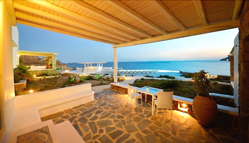 Pantheon Luxury Suites
