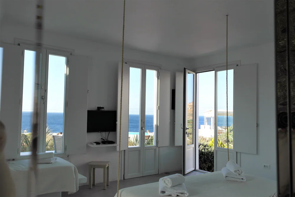 Pantheon Luxury Suites