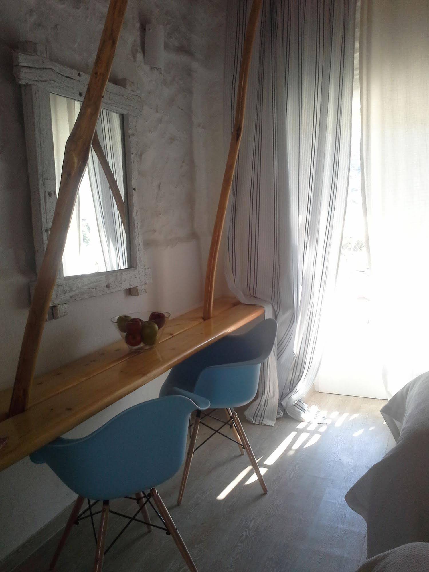 Sea Side Studios & Houses