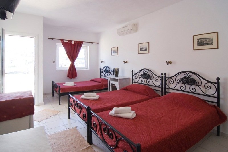 Akrotiraki