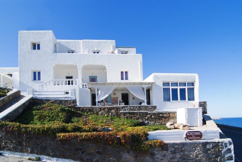 Akrotiraki