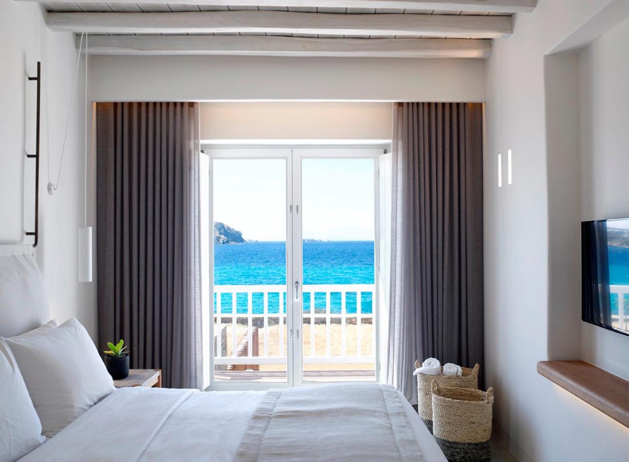 Bill & Coo Suites & Lounge