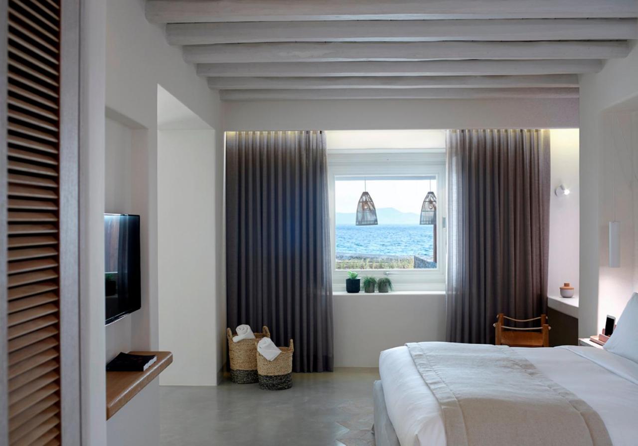Bill & Coo Suites & Lounge