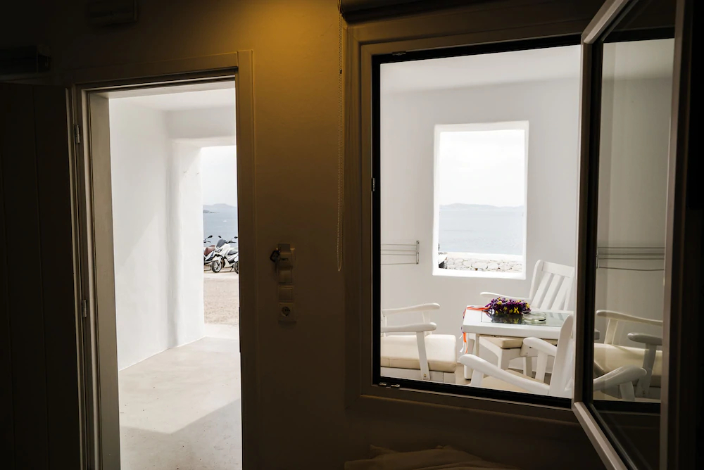 Flaskos Suites