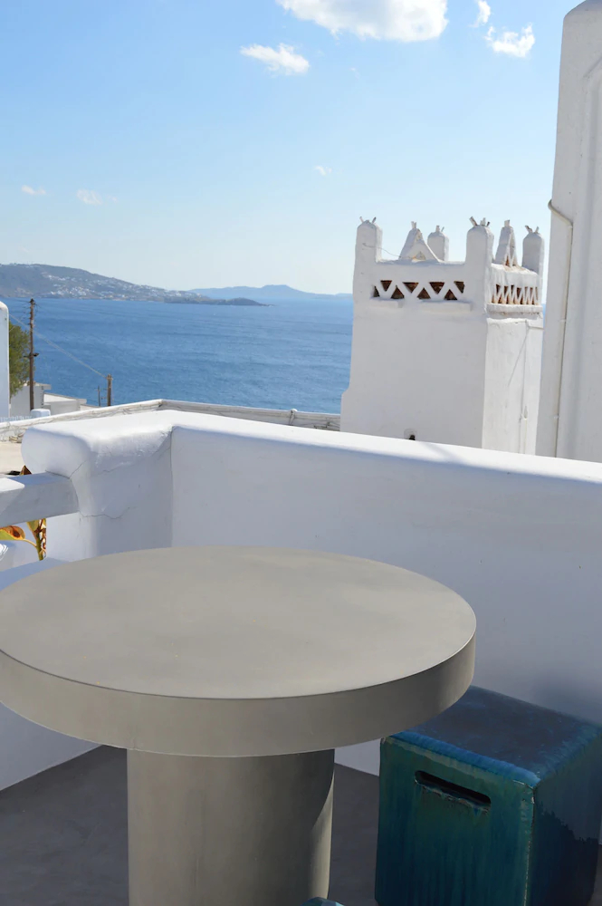 Flaskos Suites