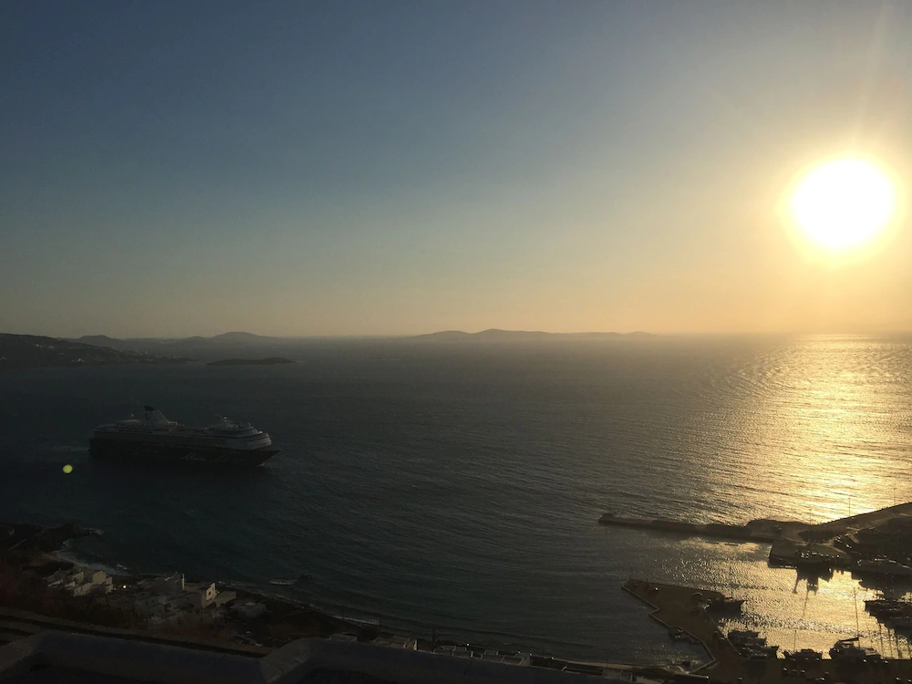 Flaskos Suites