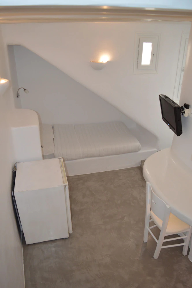 Flaskos Suites
