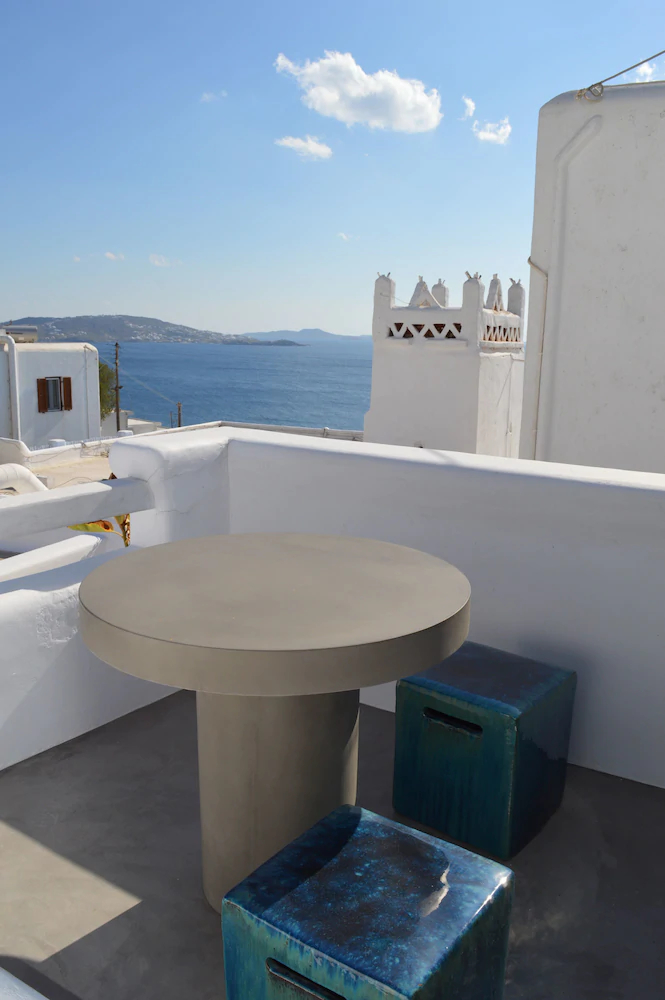 Flaskos Suites