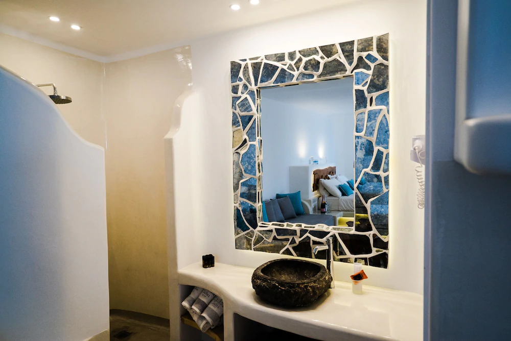Flaskos Suites