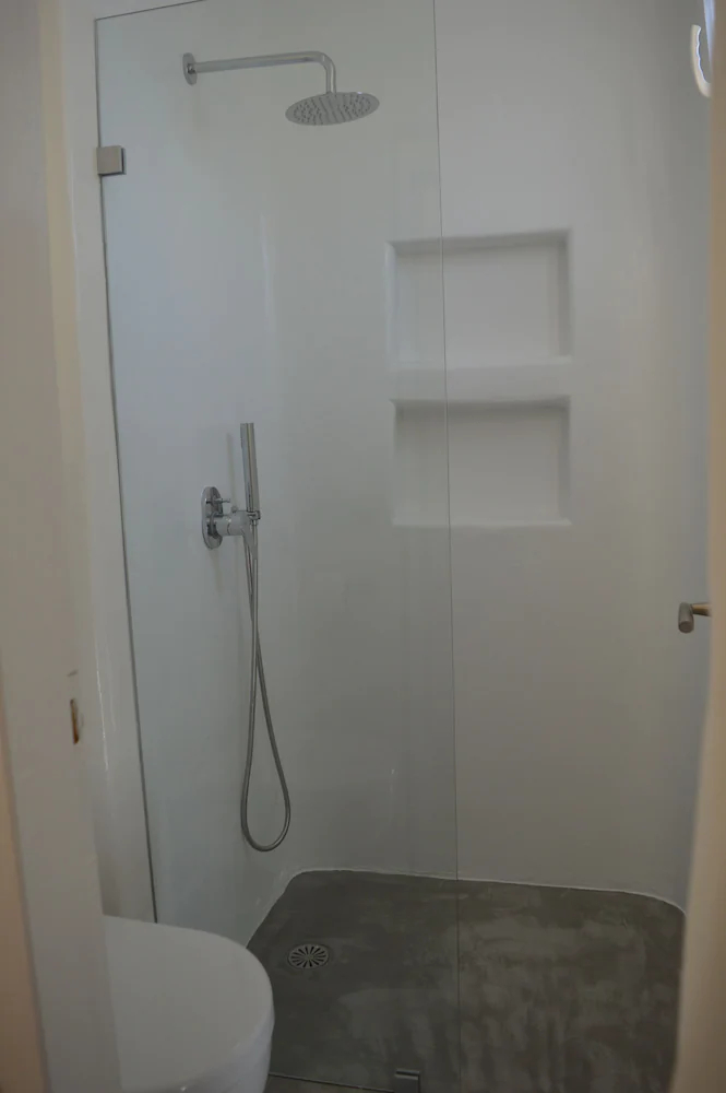Flaskos Suites