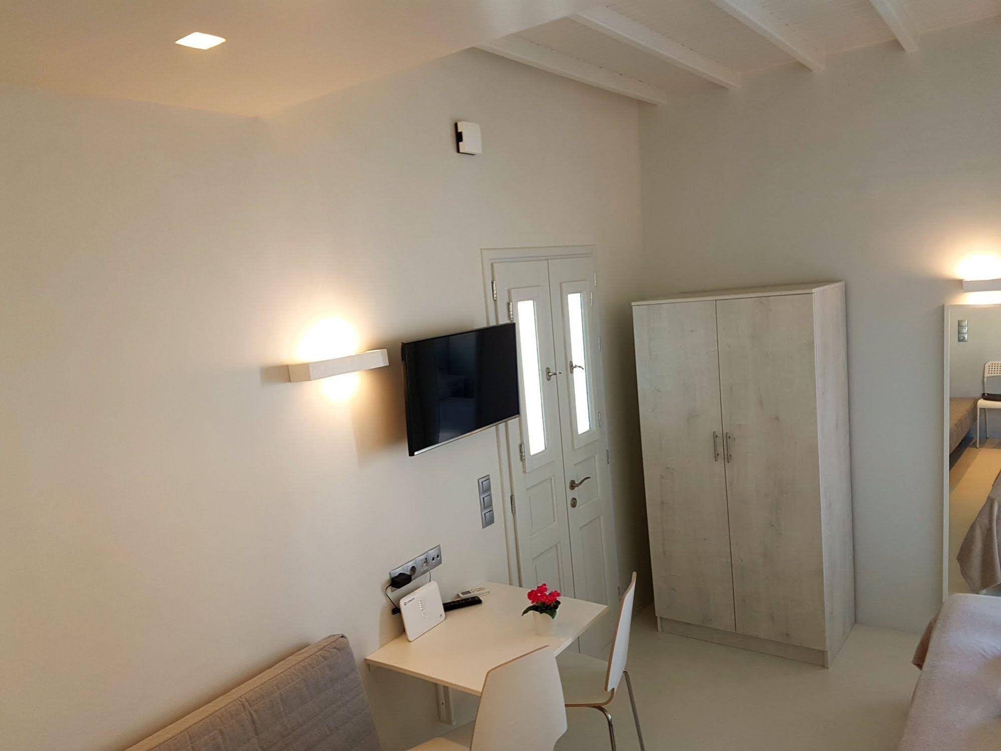 Lefteris Apartments