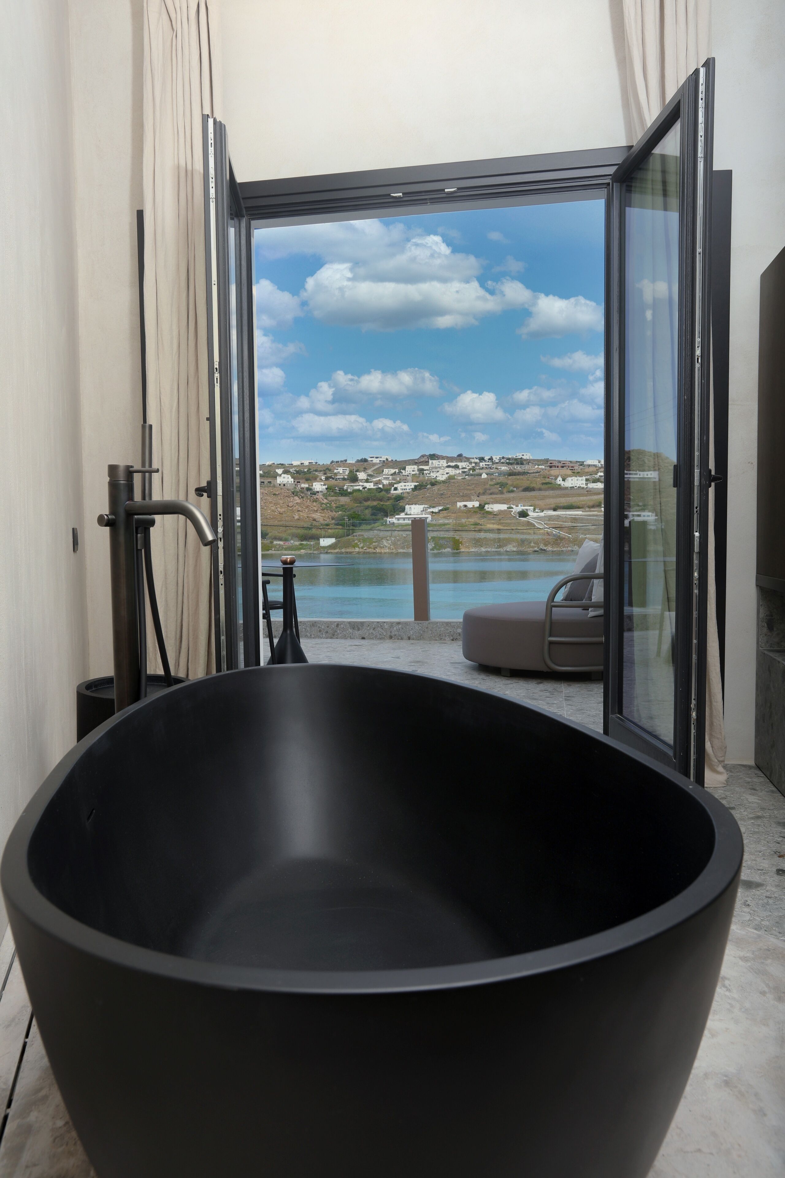 Aeonic Suites & Spa Mykonos