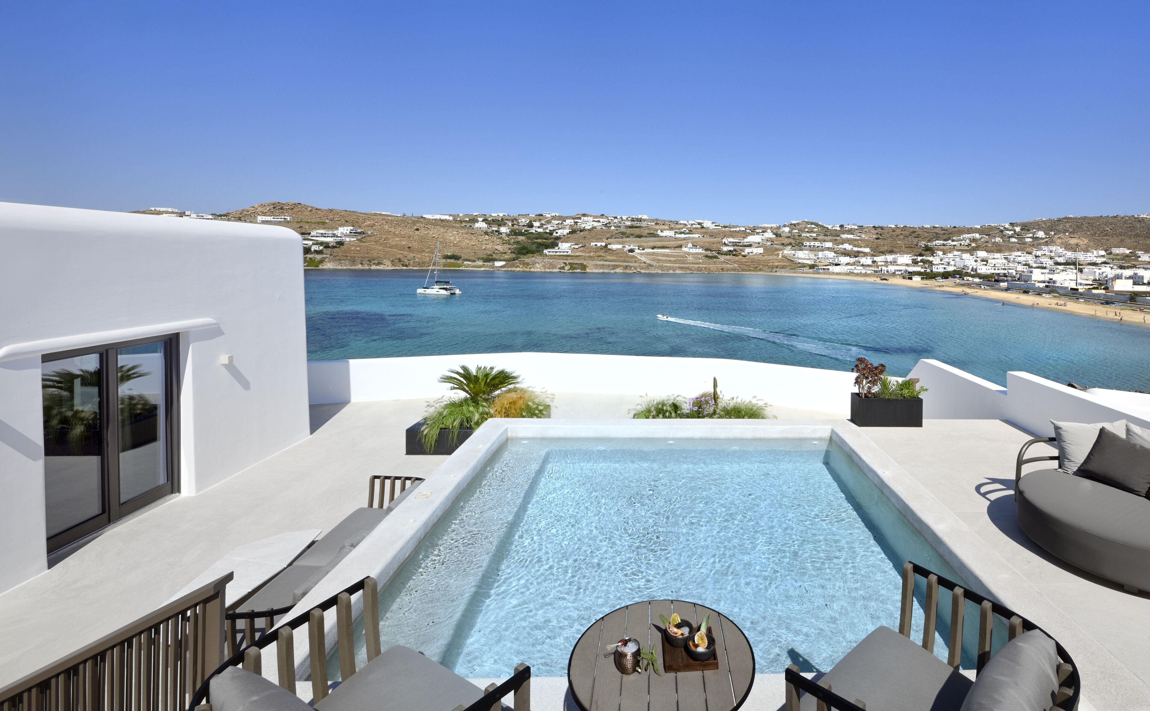 Aeonic Suites & Spa Mykonos