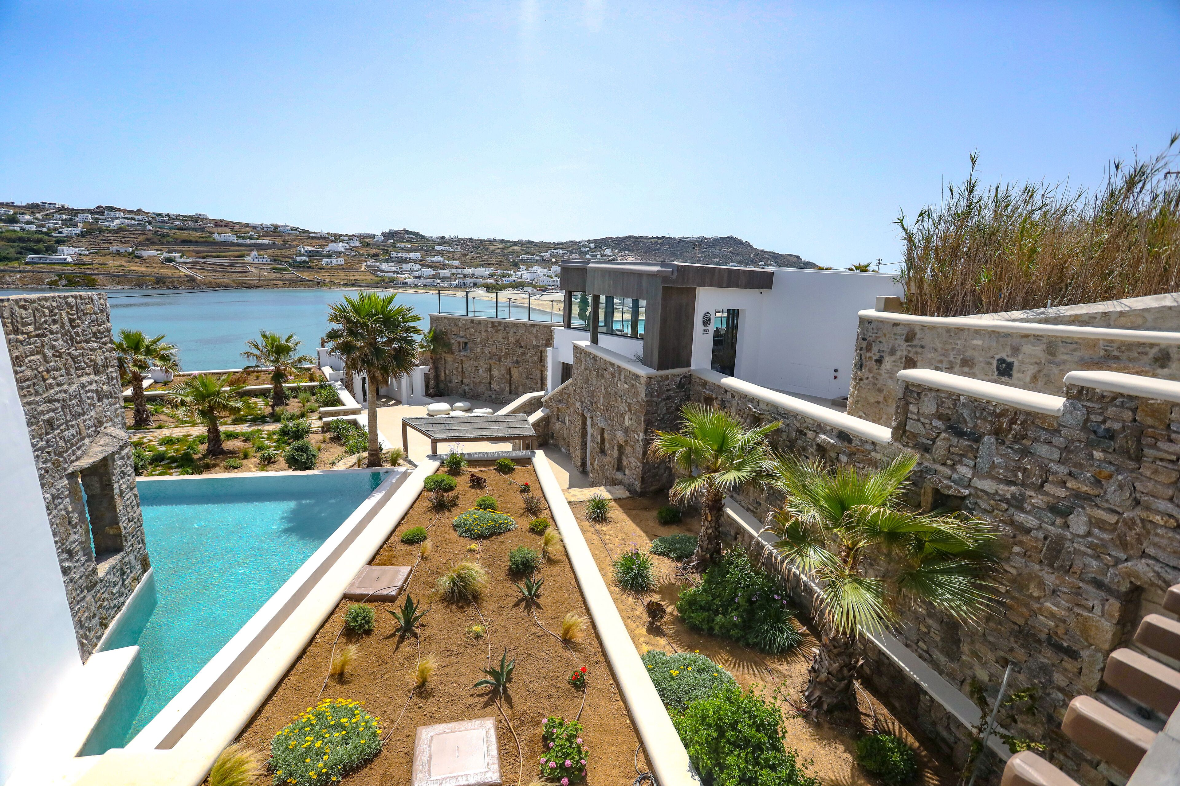 Aeonic Suites & Spa Mykonos