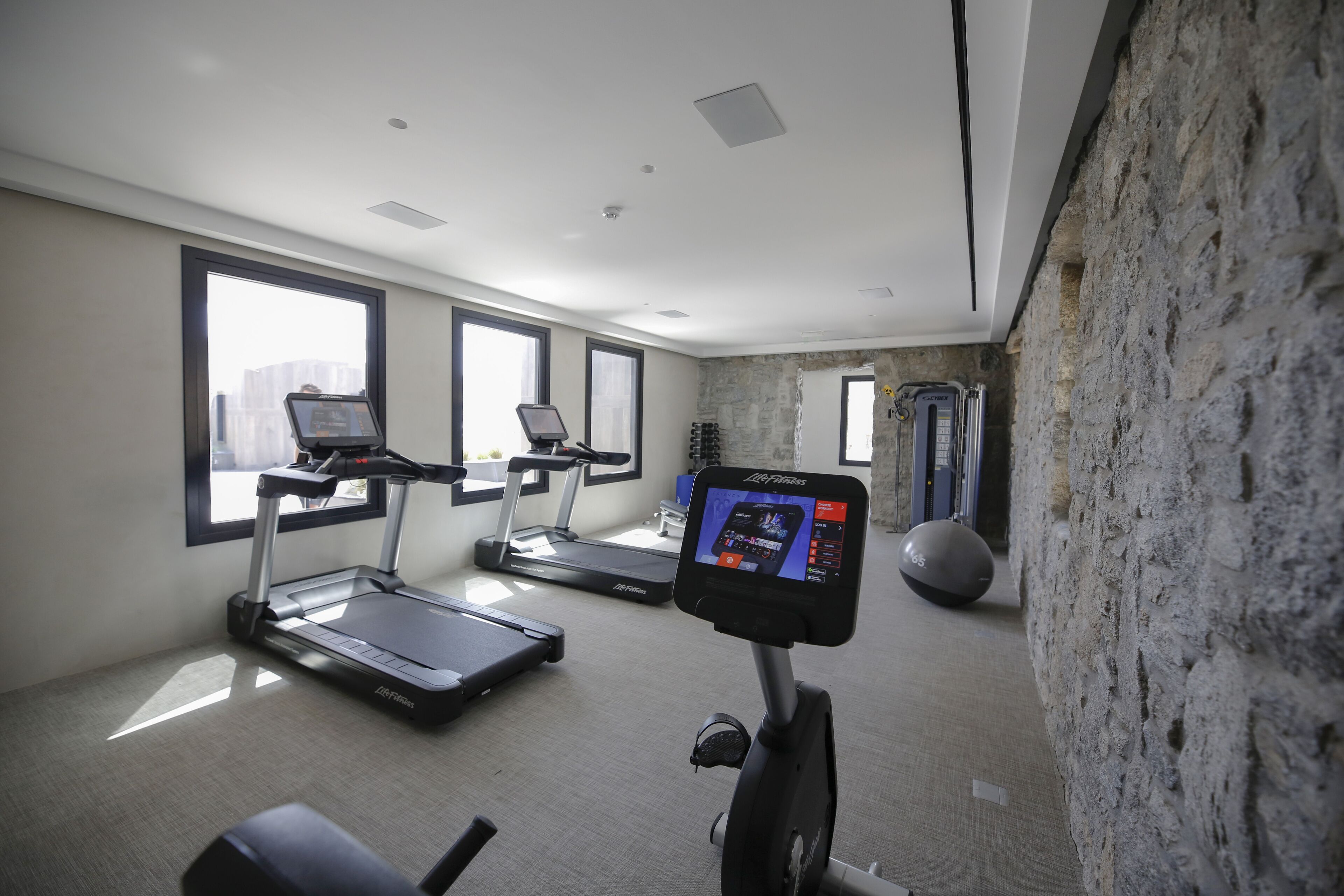 Aeonic Suites & Spa Mykonos