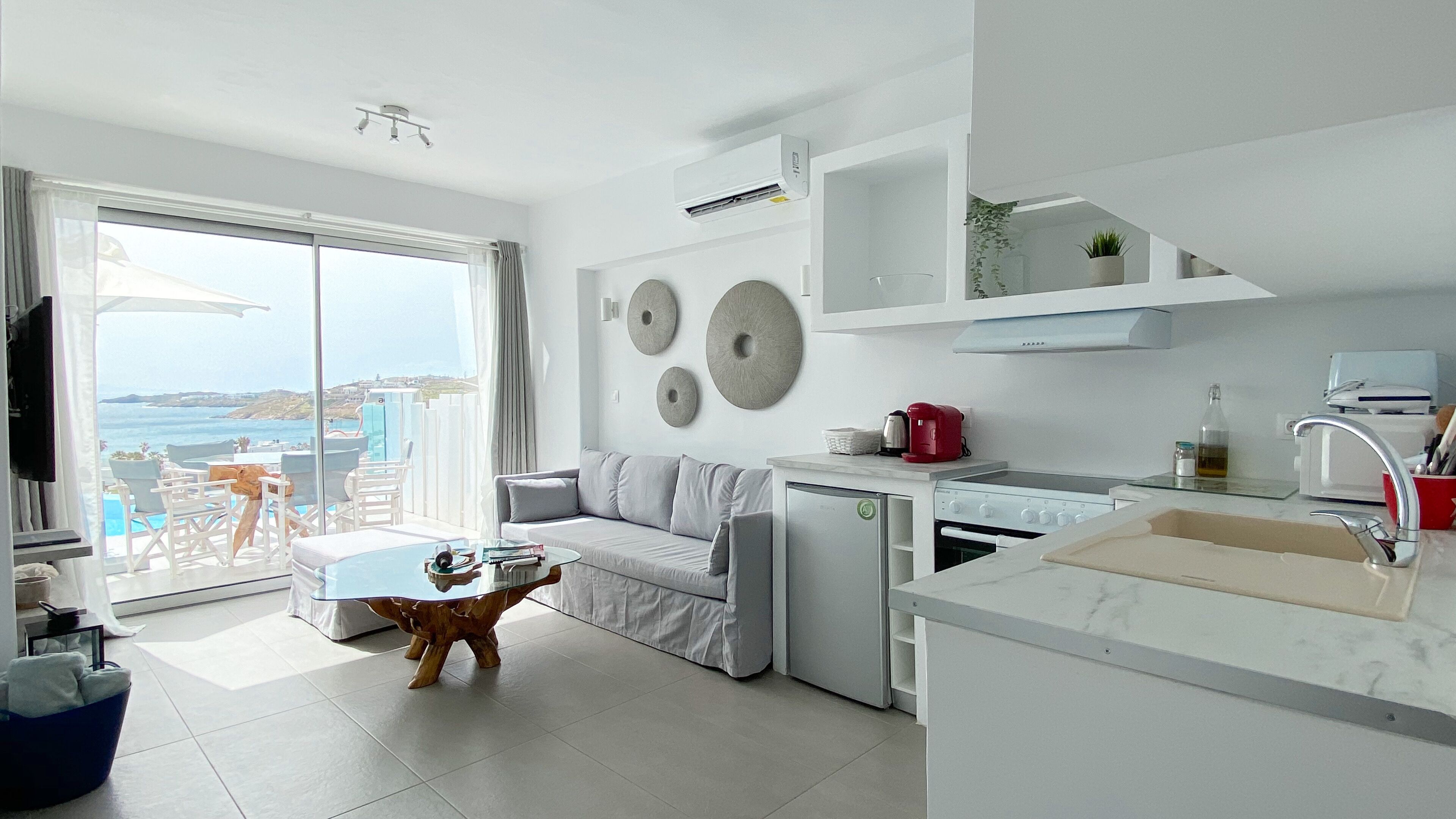 Amperian Mykonos Suites