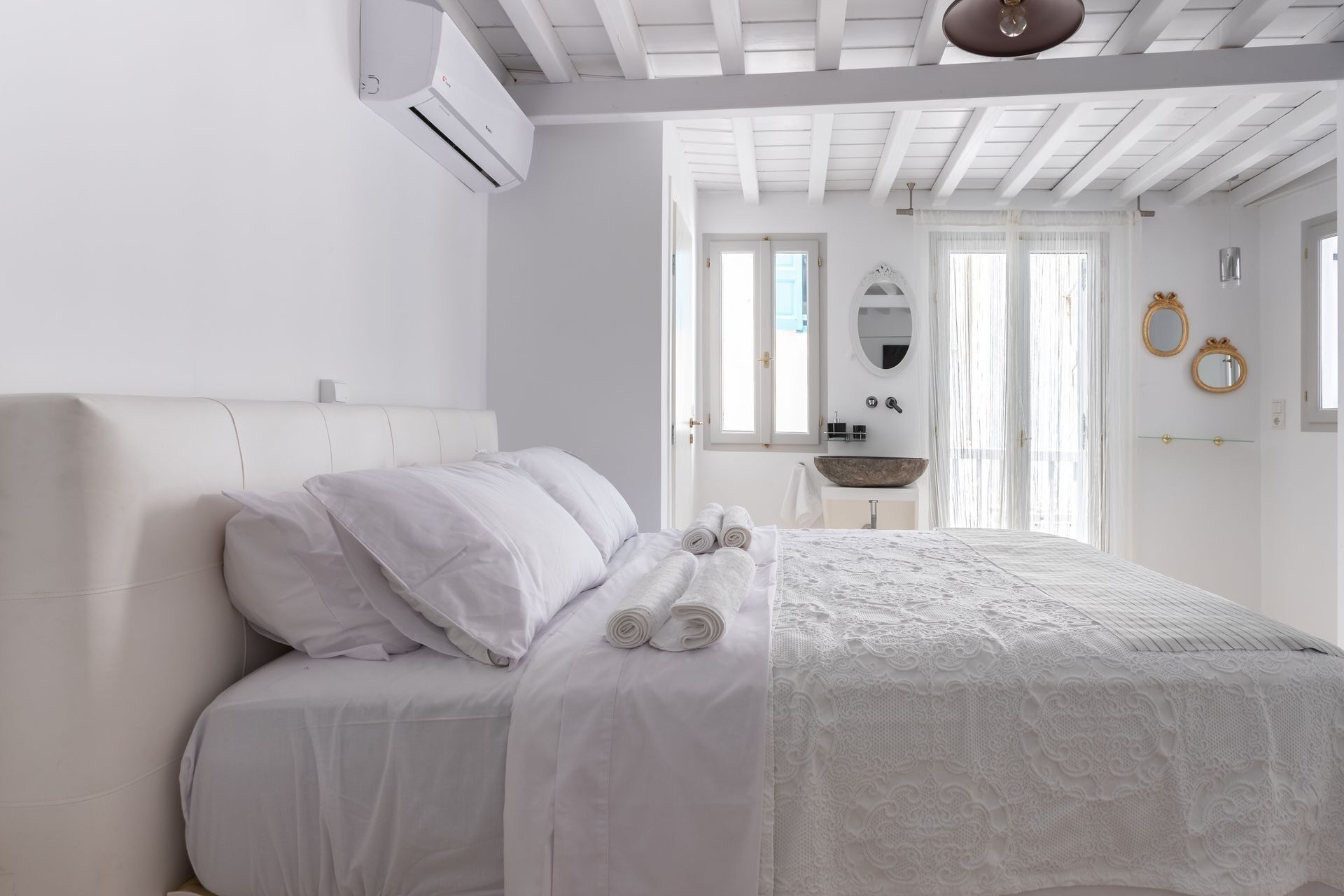 aníko suites