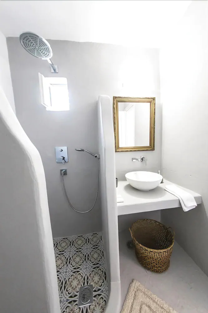 Bellou Suites