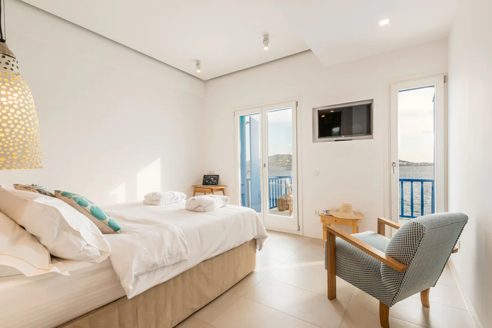 Bluetopia Suites