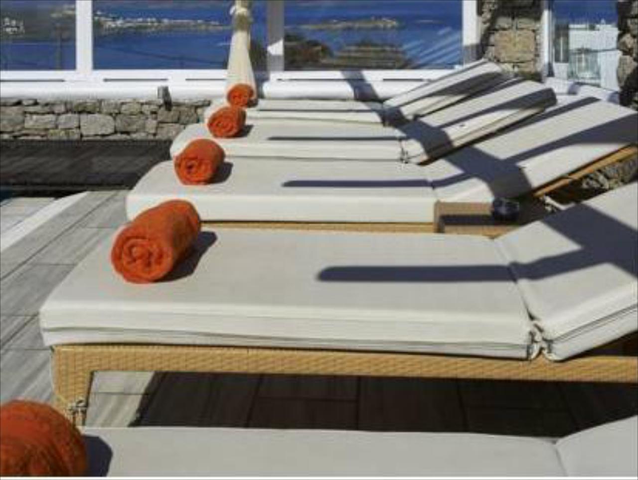 Damianos Hotel