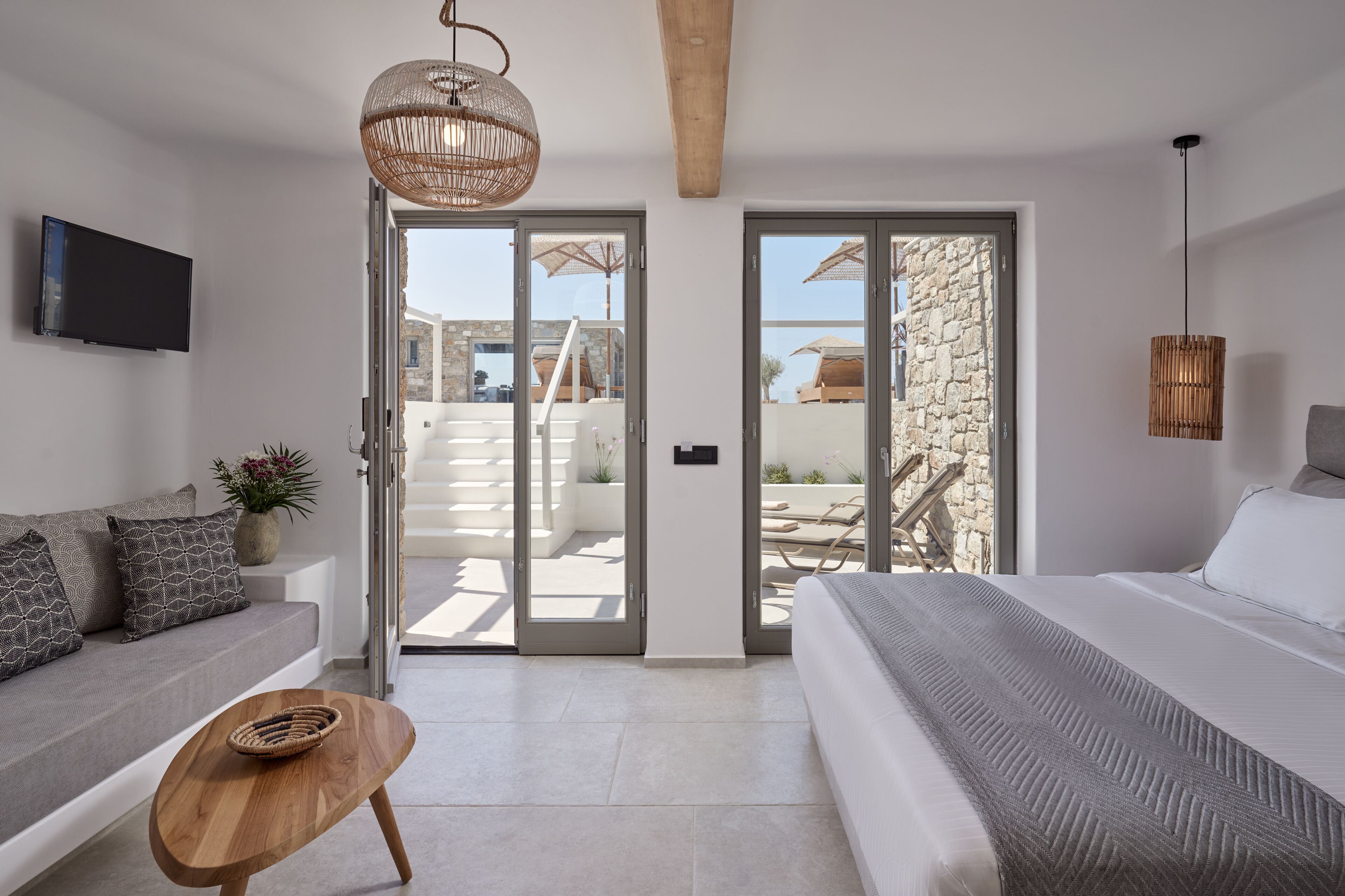 Ionic Suites