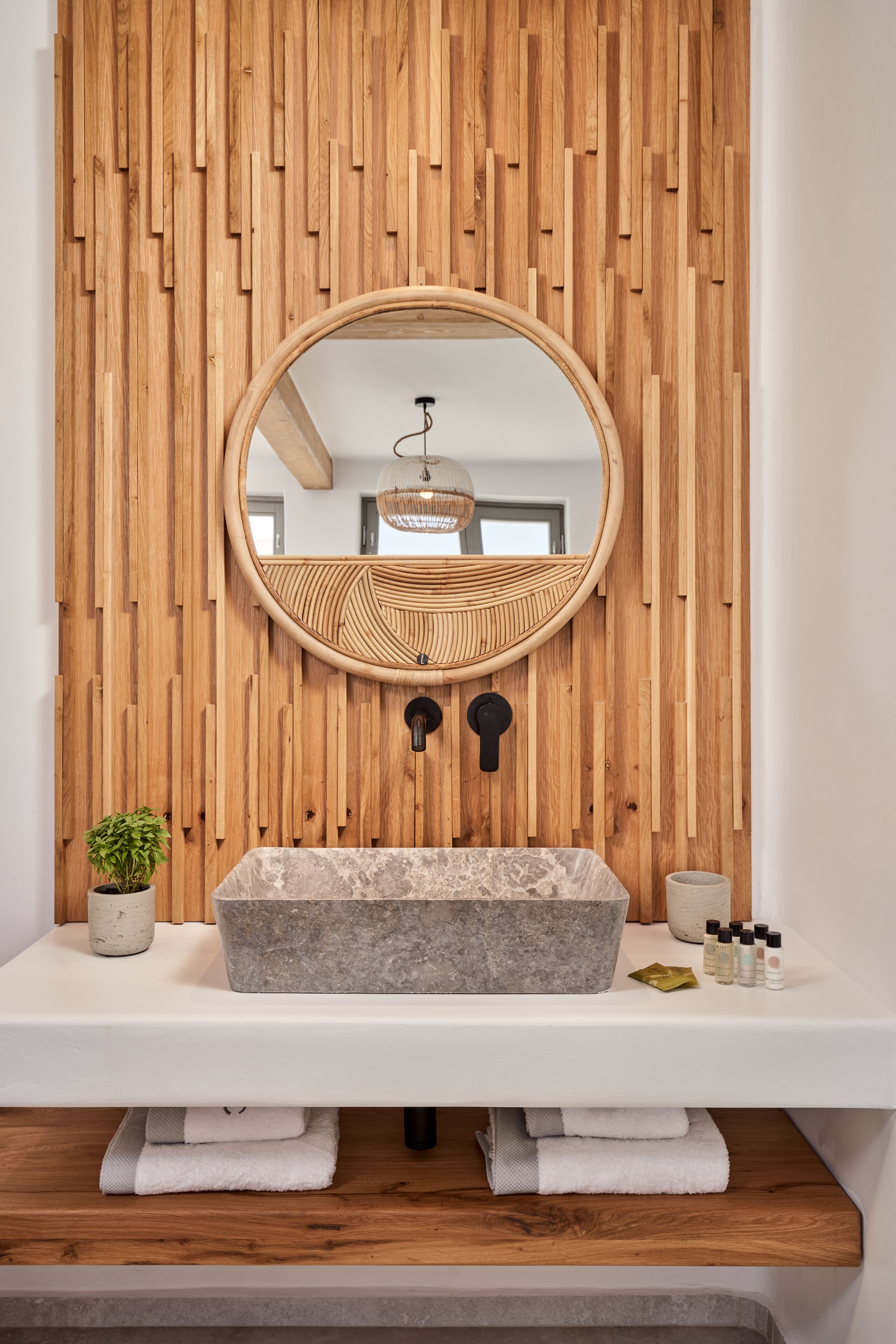 Ionic Suites