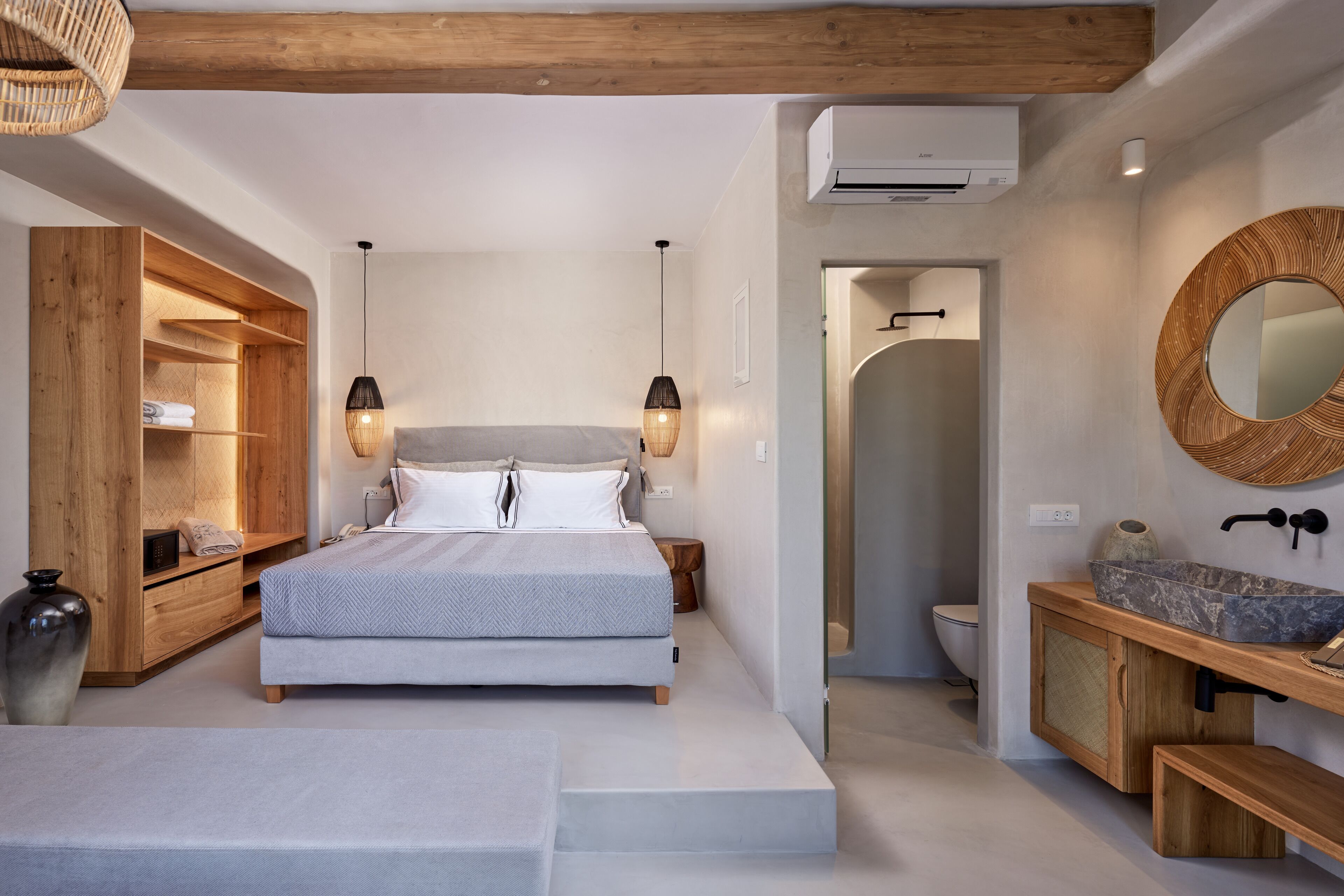 Ionic Suites