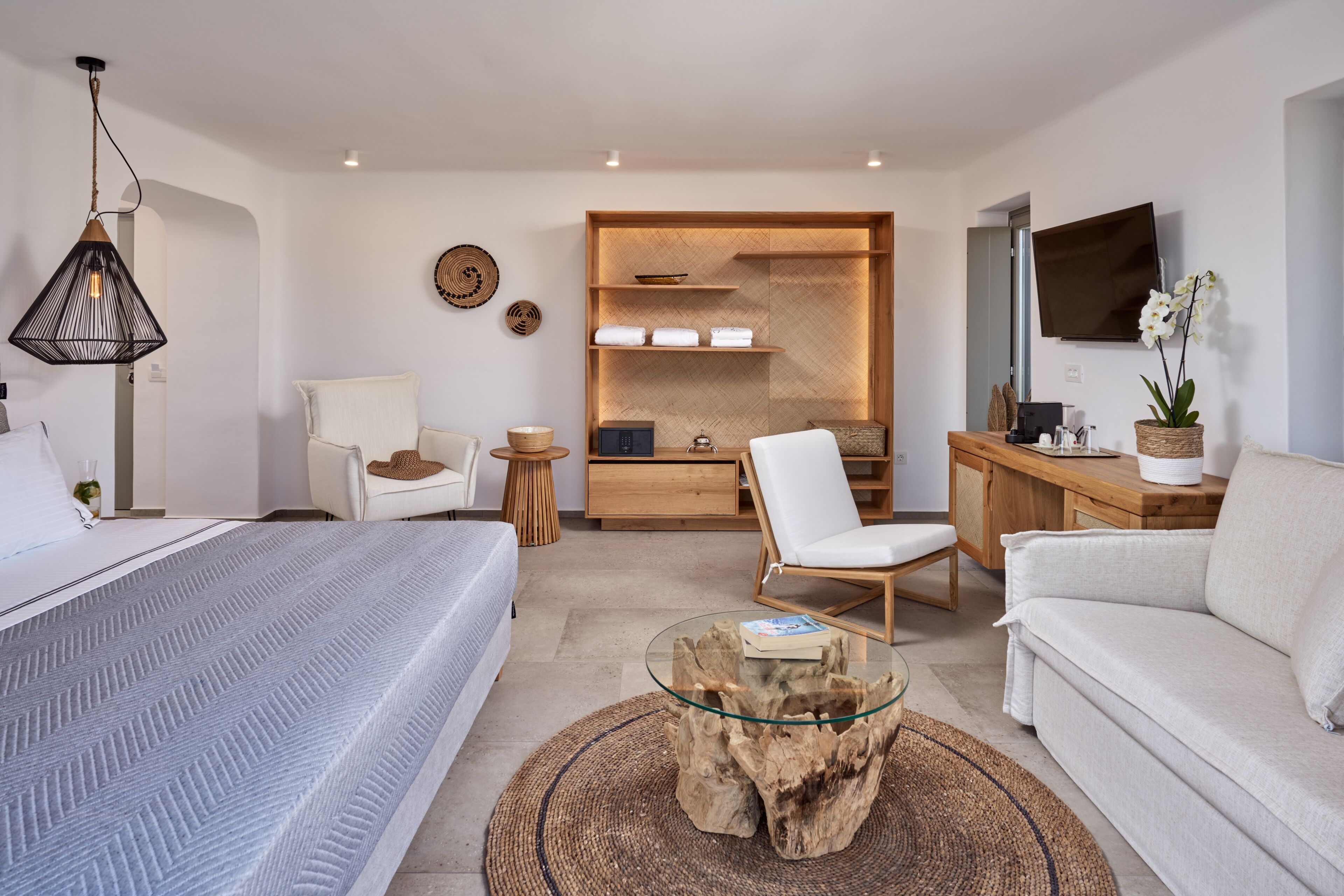 Ionic Suites