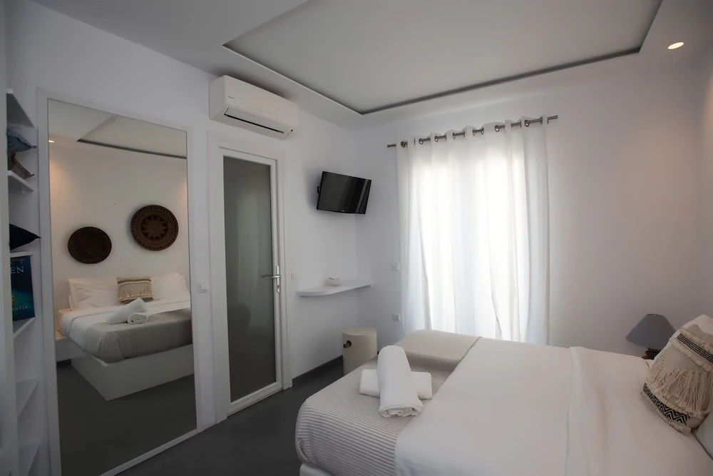 Jonaz Rooms & Suites