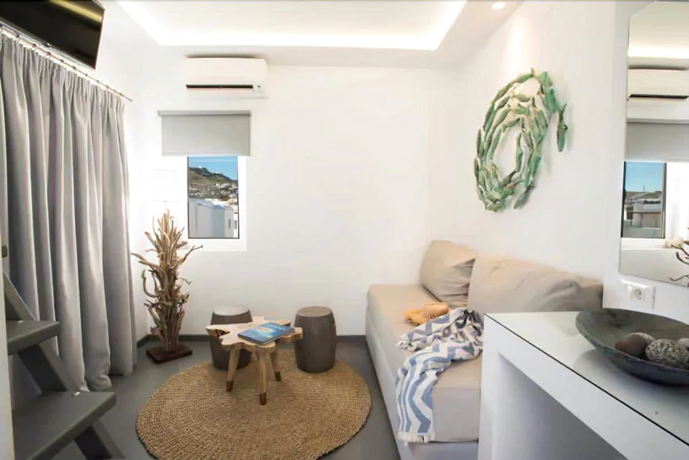 Jonaz Rooms & Suites