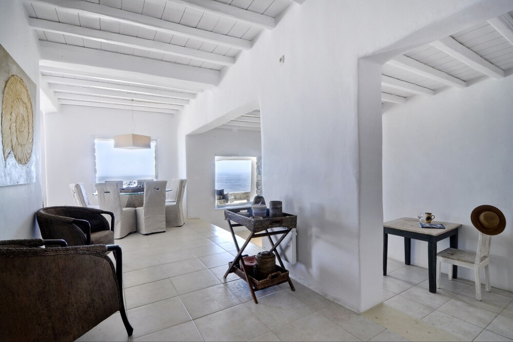 Lia Luxury Villa