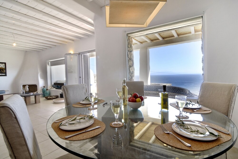 Lia Luxury Villa